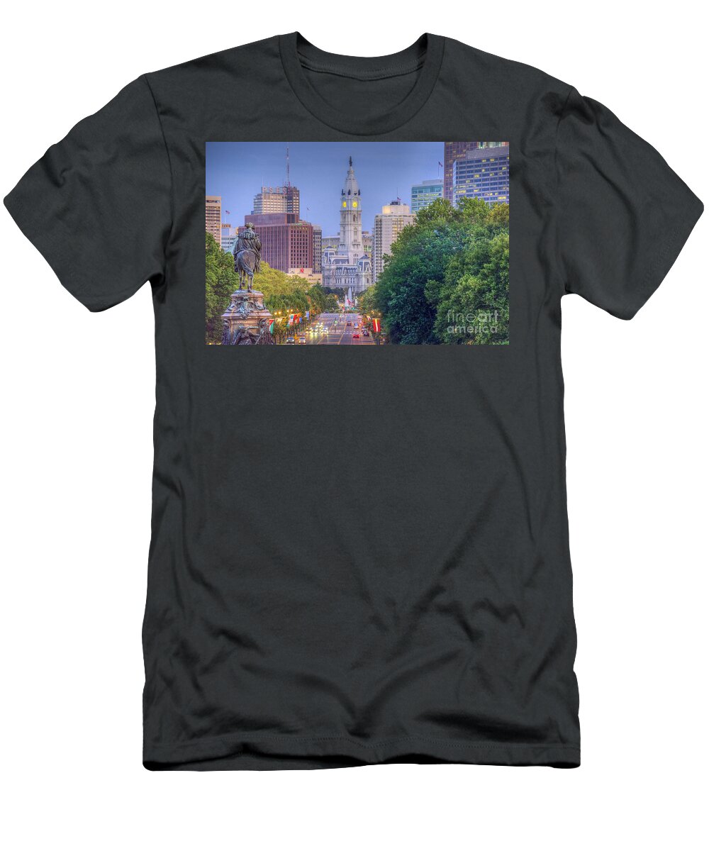 Philadelphia City Hall T-Shirt featuring the photograph Benjamin Franklin Parkway City Hall by David Zanzinger