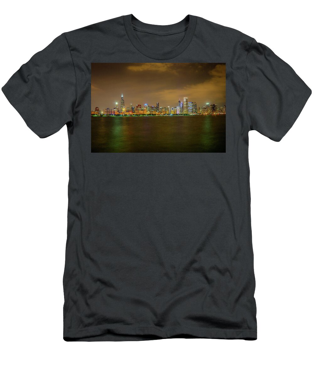  T-Shirt featuring the photograph Chicago Nights #1 by Tony HUTSON