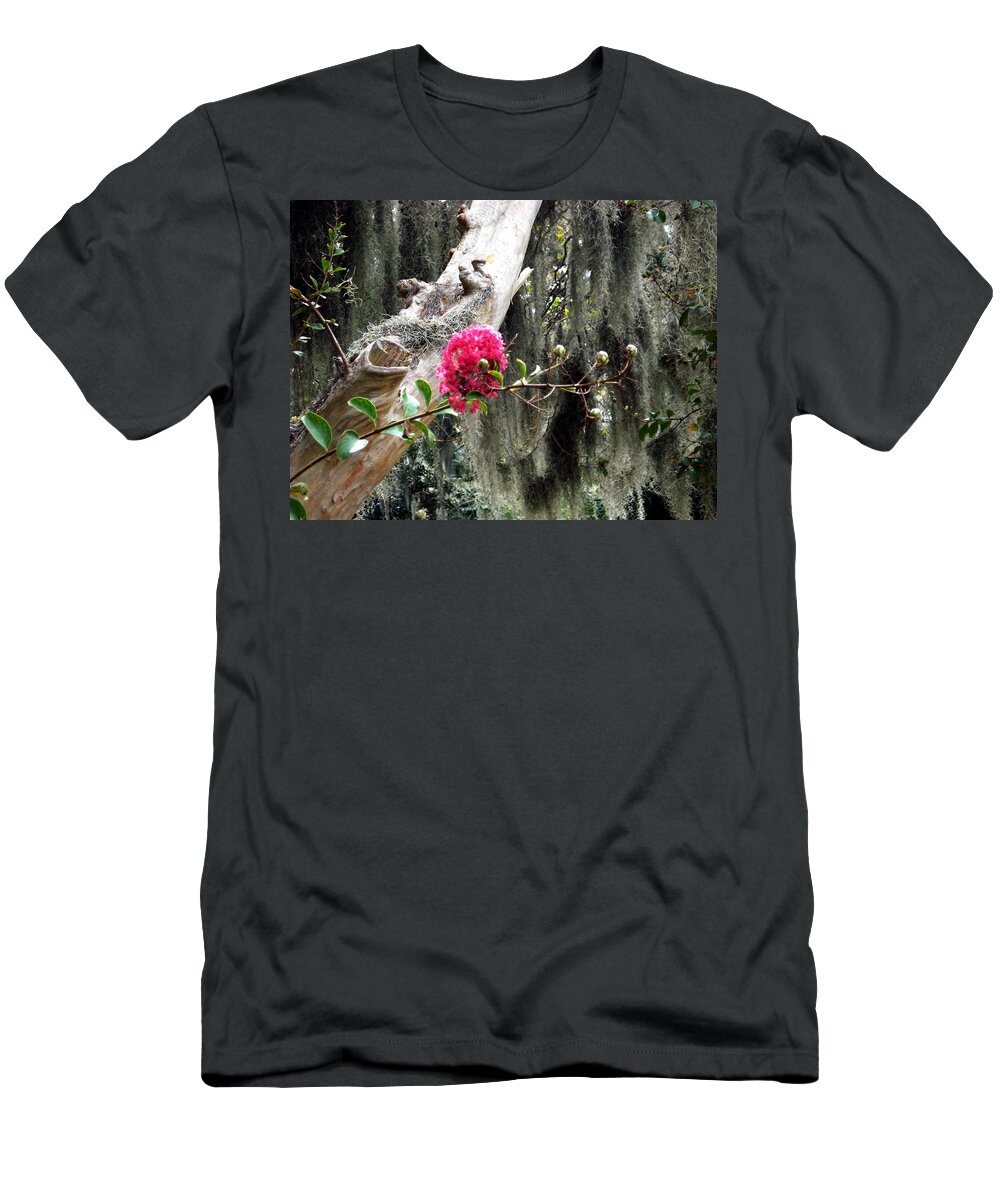 Savannah T-Shirt featuring the photograph Savannah #3 by Mindy Newman