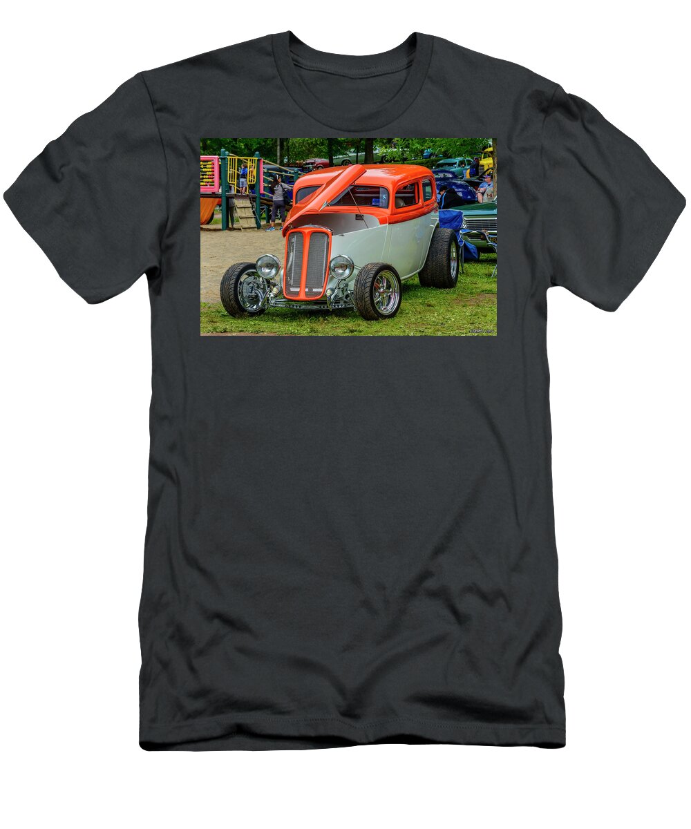 2016 T-Shirt featuring the photograph 1933 Pontiac sedan street rod by Ken Morris