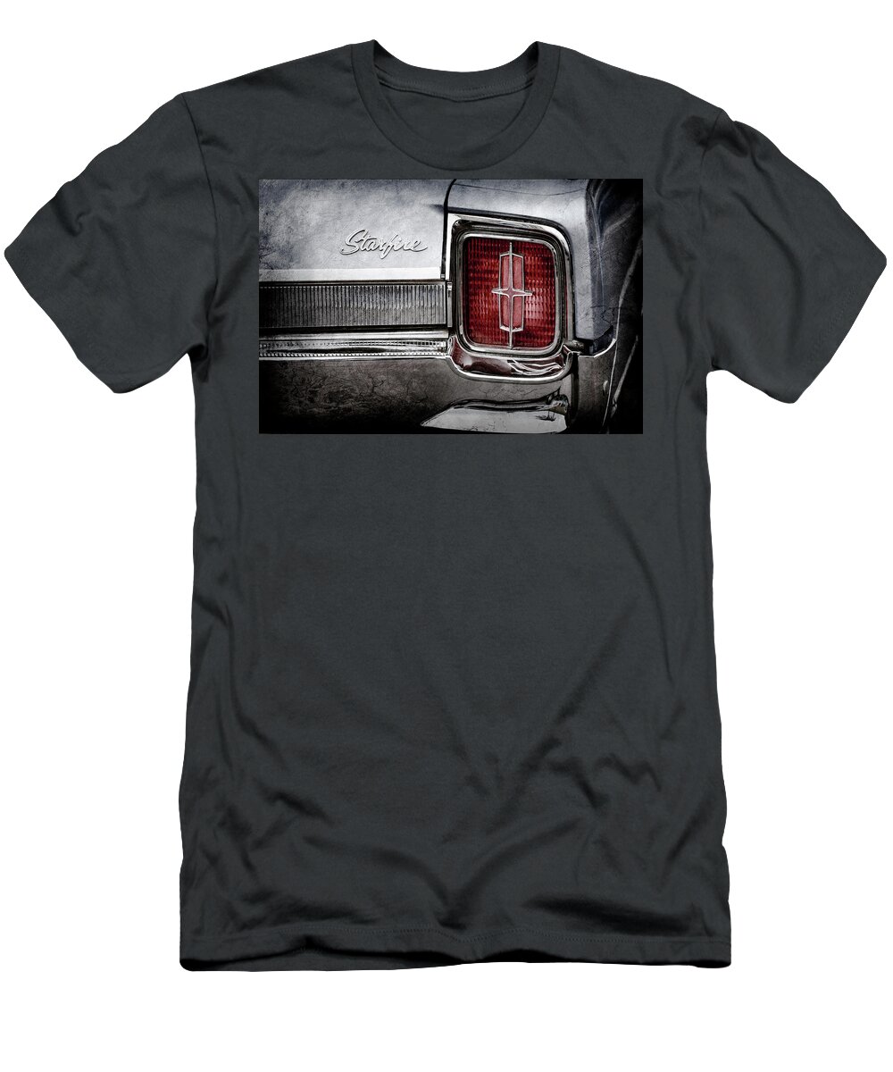 1965 Oldsmobile Starfire Taillight Emblem T-Shirt featuring the photograph 1965 Oldsmobile Starfire Taillight Emblem -0212ac by Jill Reger