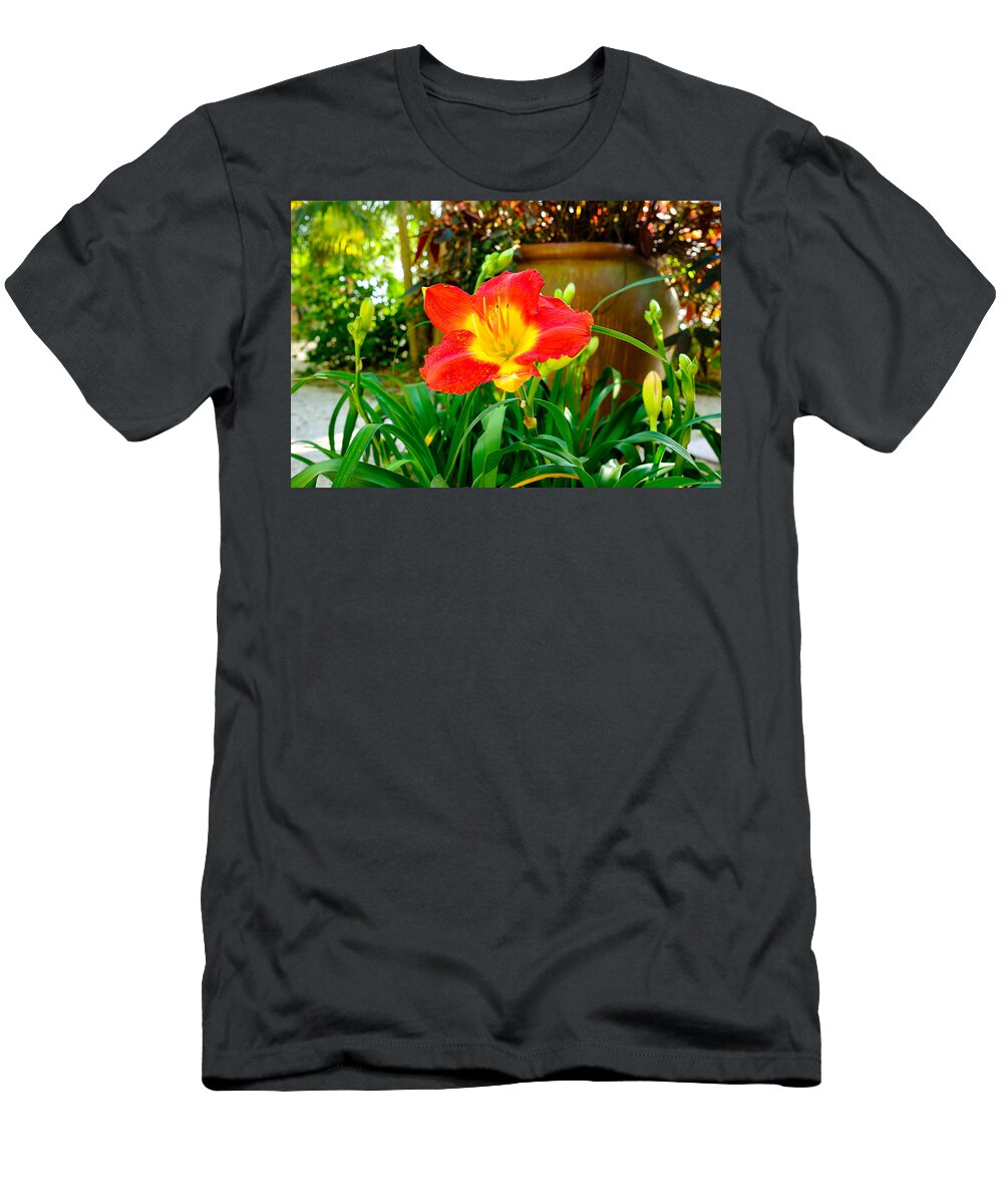 Beautiful T-Shirt featuring the photograph Pretty flower by Raul Rodriguez