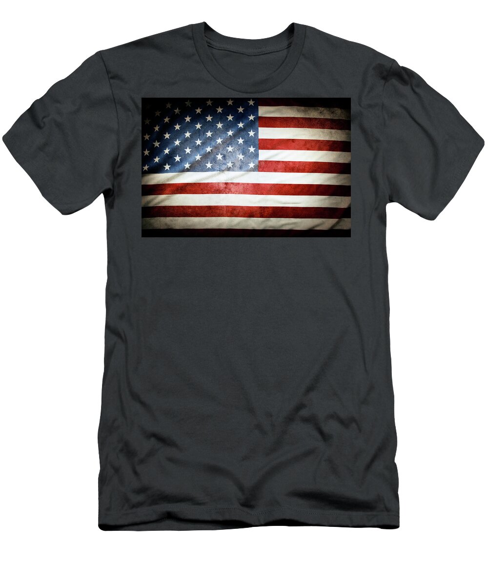 American Flag T-Shirt featuring the photograph American flag 30 by Les Cunliffe