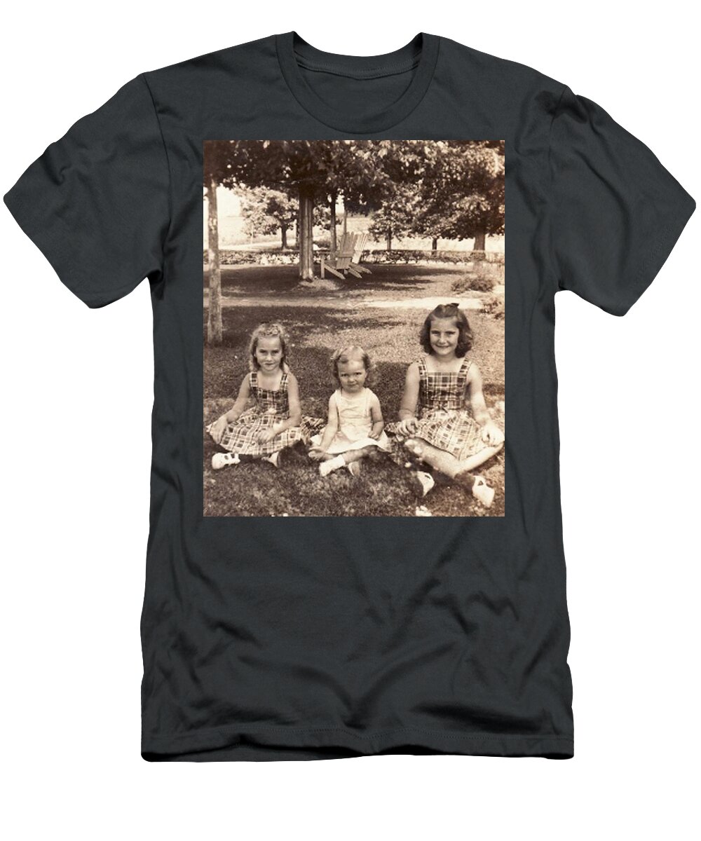 Juadane T-Shirt featuring the photograph 3 Sisters by Quwatha Valentine