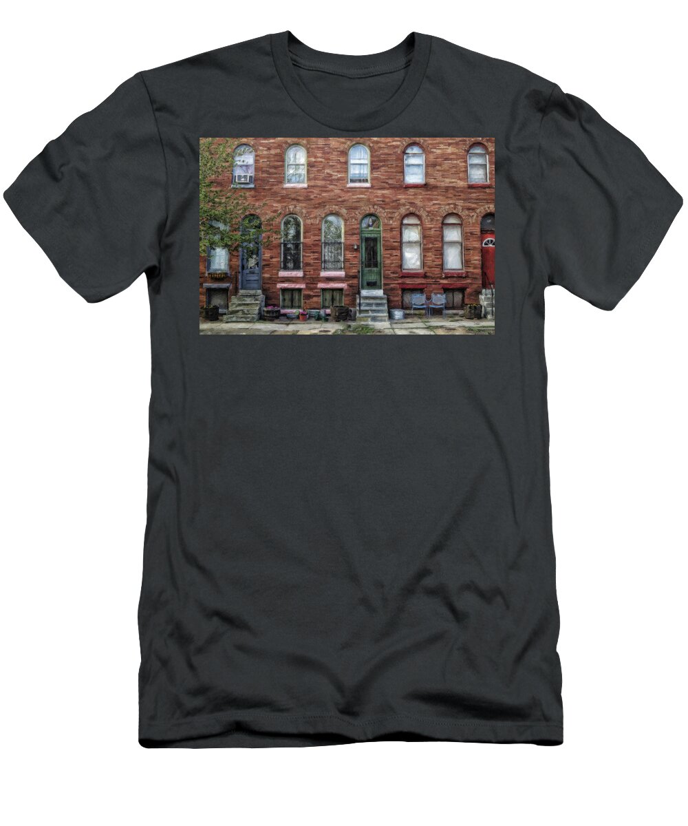 Landscape T-Shirt featuring the painting Baltimore Rowhouse - MD224442 by Dean Wittle
