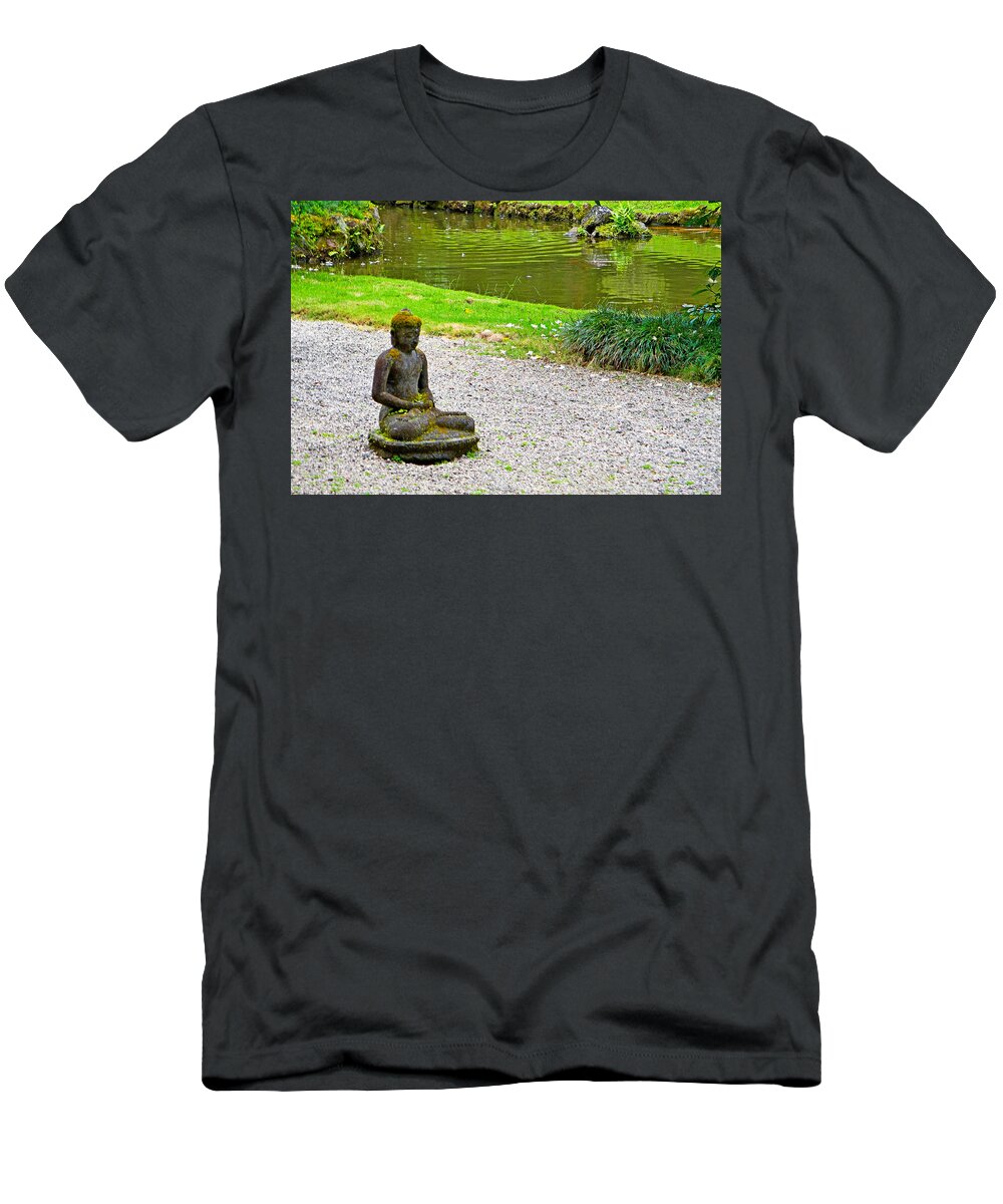 Byodo-in T-Shirt featuring the photograph Byodo-In Temple Grounds Study 2 by Robert Meyers-Lussier