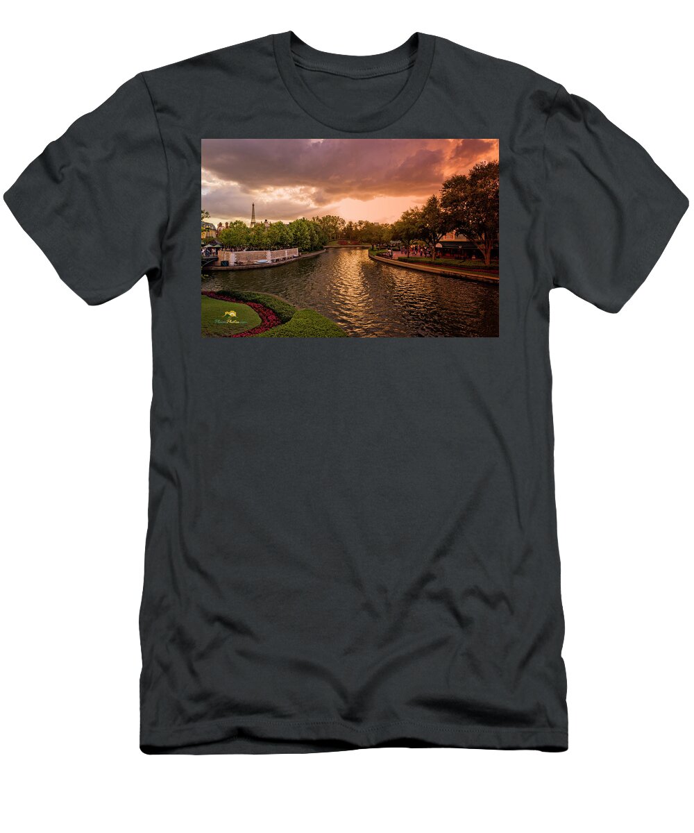 Amusement Parks T-Shirt featuring the photograph Canal by Jim Thompson