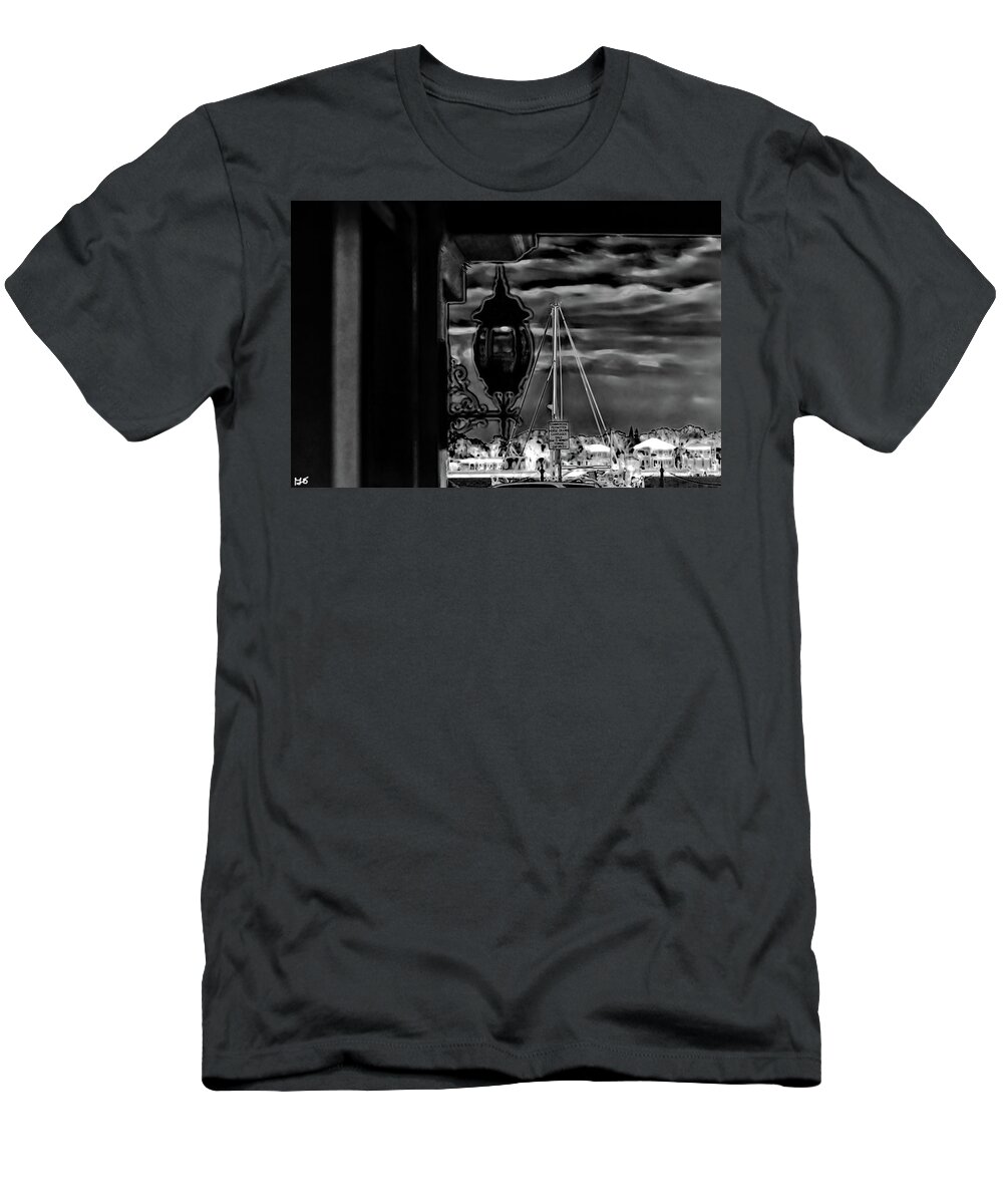 Bayfront T-Shirt featuring the photograph Carriage Sign by Lamplight by Gina O'Brien