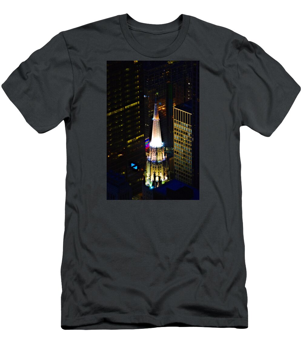 Architecture T-Shirt featuring the photograph Chicago Temple Building Steeple by Richard Zentner