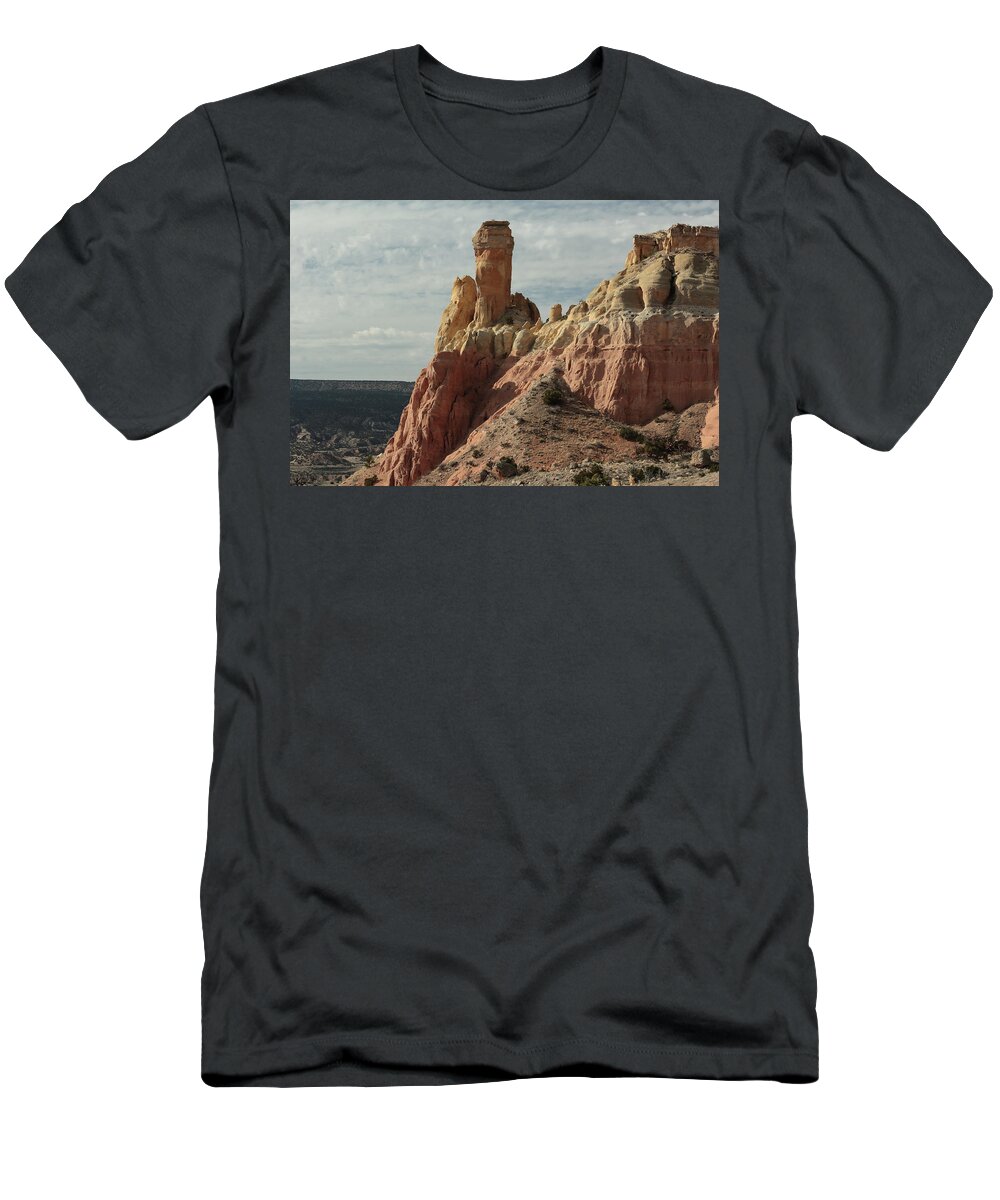 Chimney T-Shirt featuring the photograph Chimney Rock by David Diaz