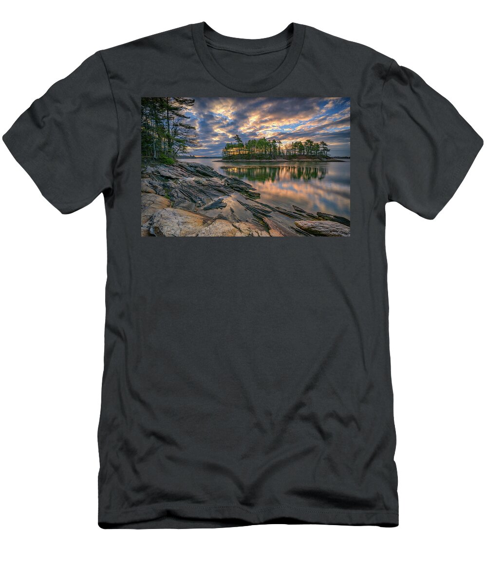 Wolfe's Neck Woods State Park T-Shirt featuring the photograph Dawn at Wolfe's Neck Woods by Rick Berk