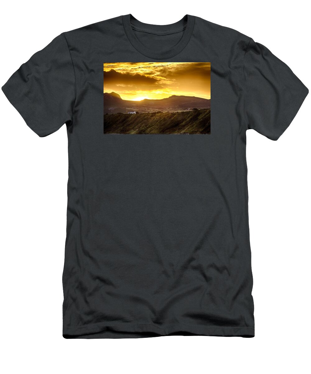 Bay T-Shirt featuring the photograph Dawn over the Mountains by Leah Palmer