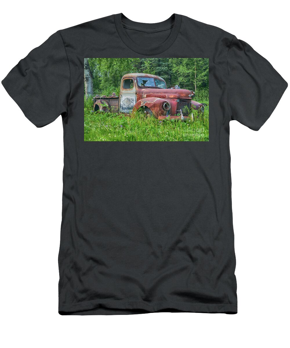 Dead T-Shirt featuring the photograph Dead International Harvester by Paul Quinn