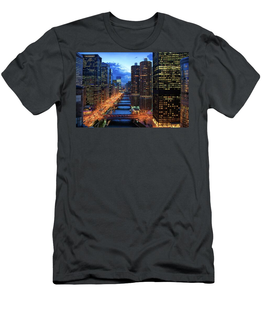 Chicago T-Shirt featuring the photograph Down the River by Raf Winterpacht