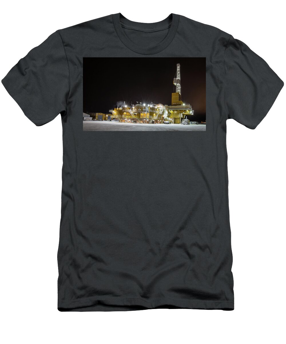 Sam Amato Photography T-Shirt featuring the photograph Doyon Rig 142 Drilling Rig by Sam Amato