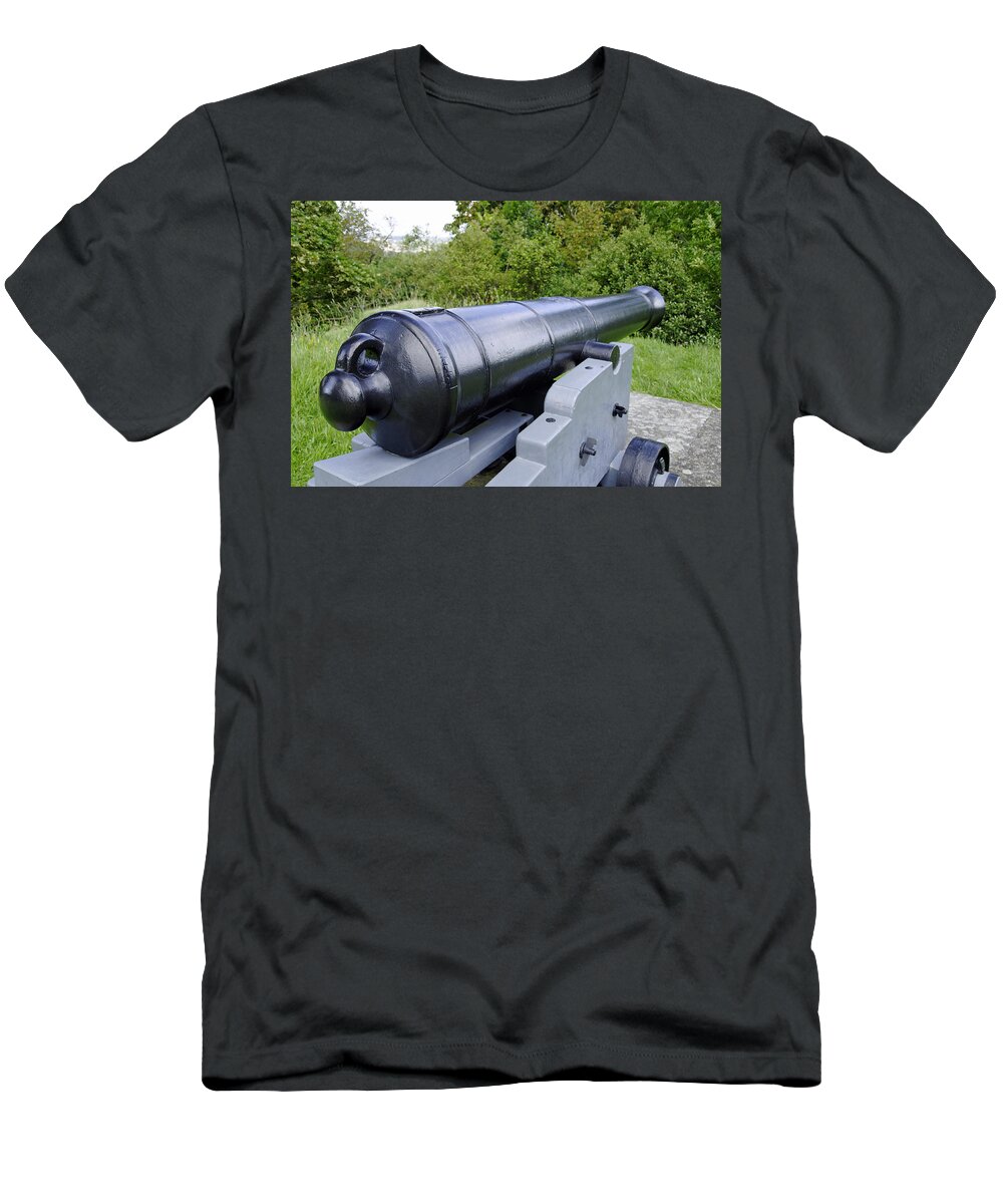 Bright T-Shirt featuring the photograph East Bastion Gun - Carisbrooke Castle by Rod Johnson