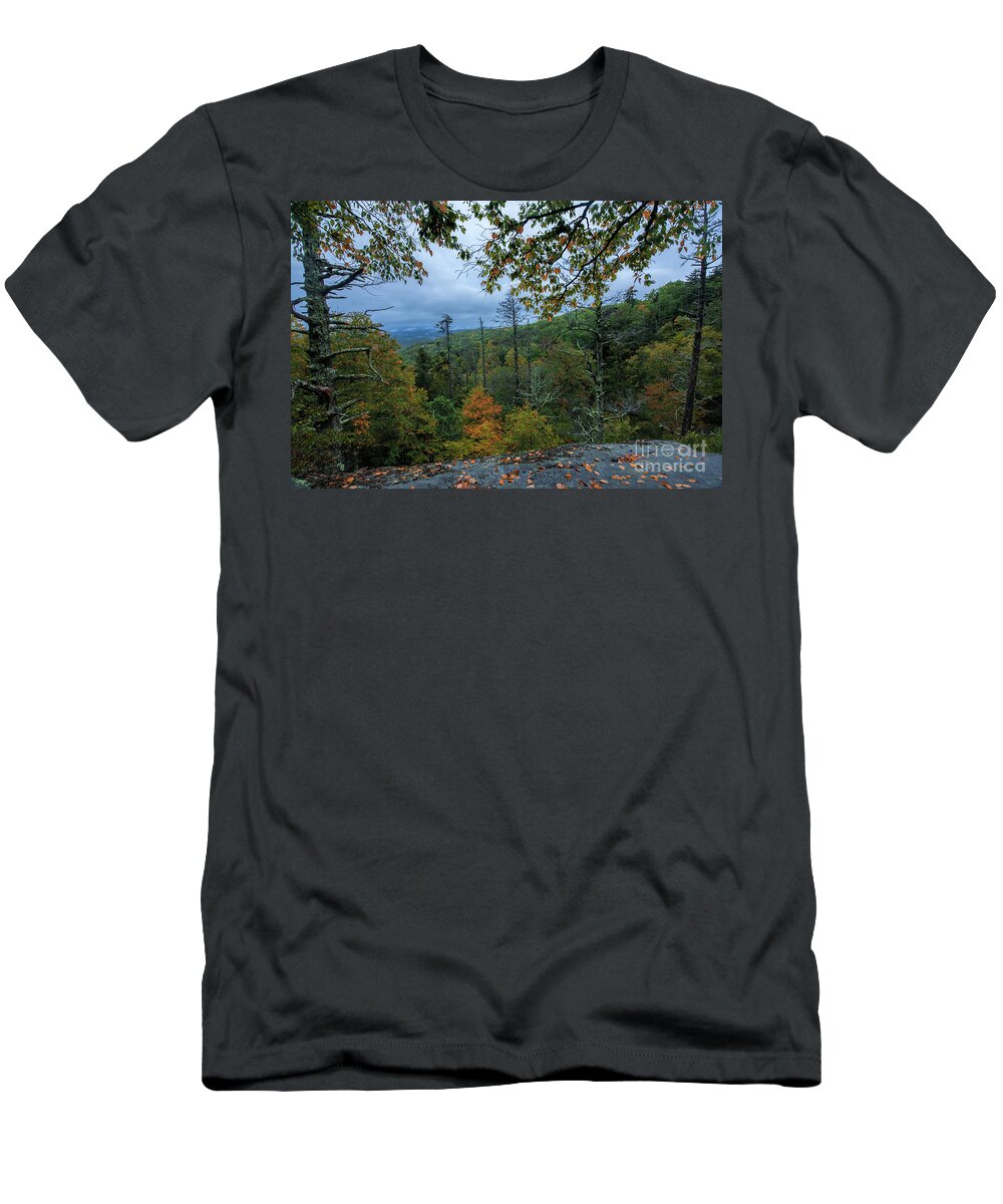 Blue Ridge Parkway T-Shirt featuring the photograph Fall Splash by Robert Loe
