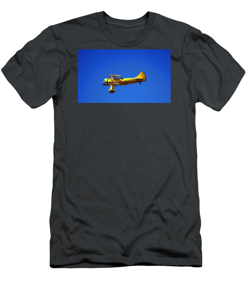 Sky T-Shirt featuring the photograph Flying Beautifully II by DB Hayes