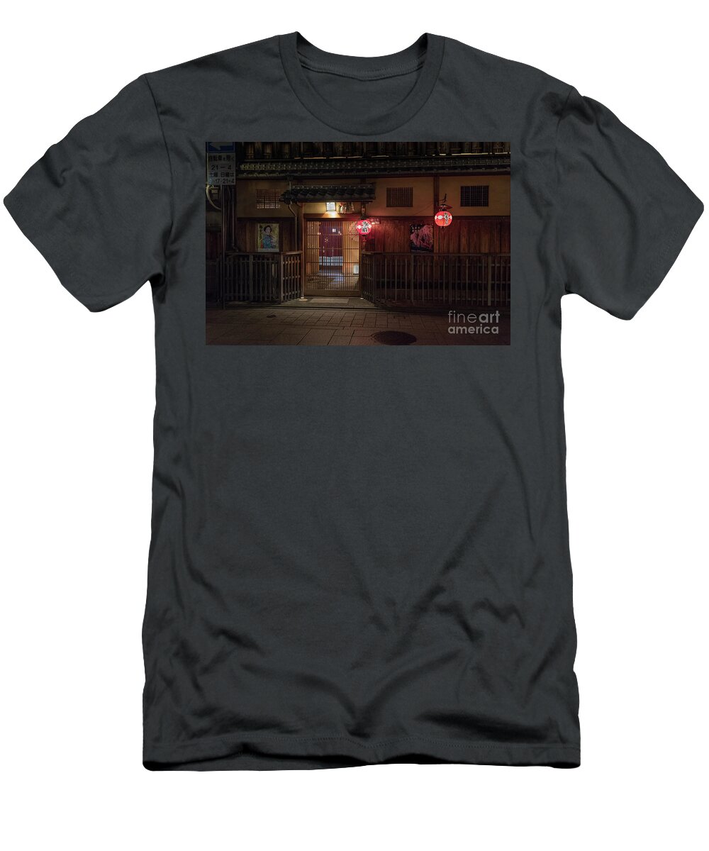 Travel T-Shirt featuring the photograph Geisha Tea House, Gion, Kyoto, Japan by Perry Rodriguez