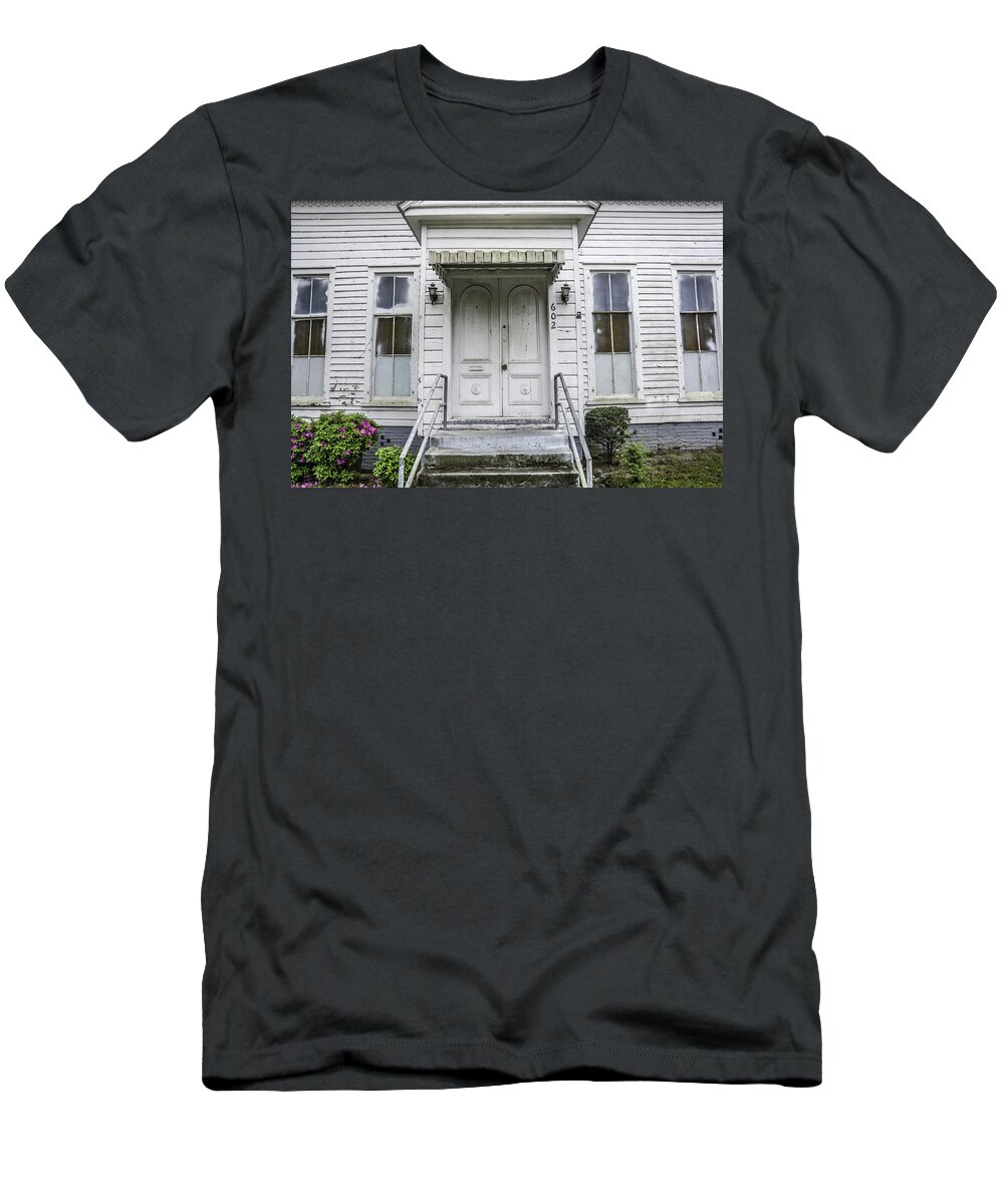 Original High Definition Hd Photograph Of Wilmington T-Shirt featuring the photograph Habib Temple, Wilmington, NC by WAZgriffin Digital