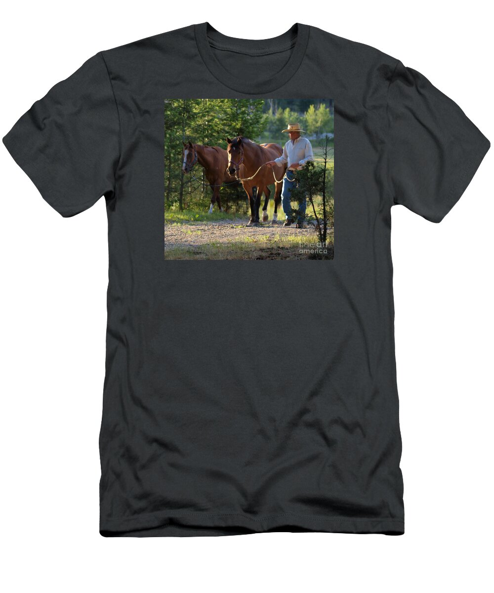 Horse T-Shirt featuring the photograph Headn' Home by Vivian Martin