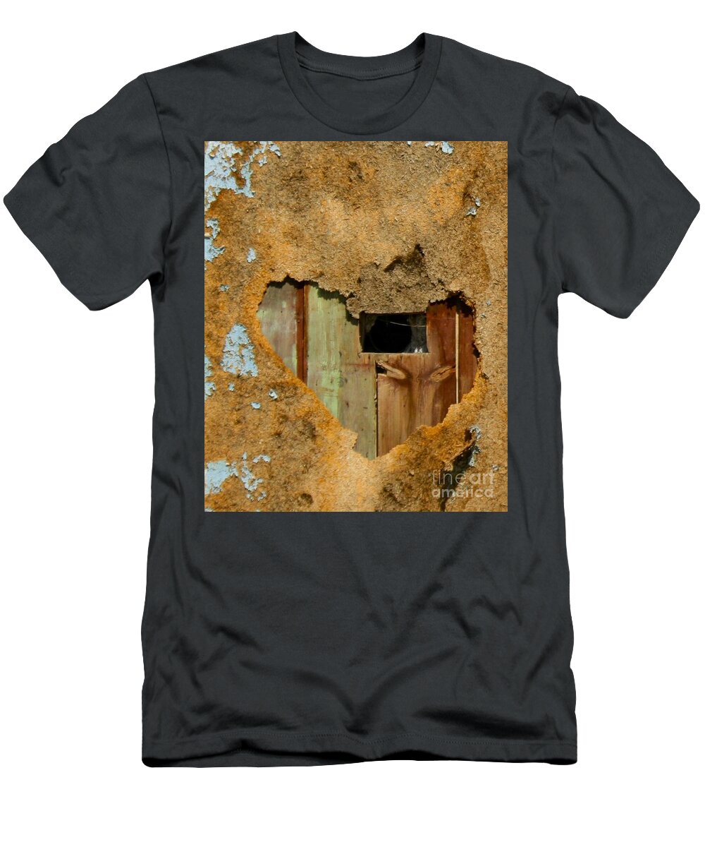 Wabi-sabi T-Shirt featuring the photograph Heart Wall Luning Nevada by Suzanne Lorenz