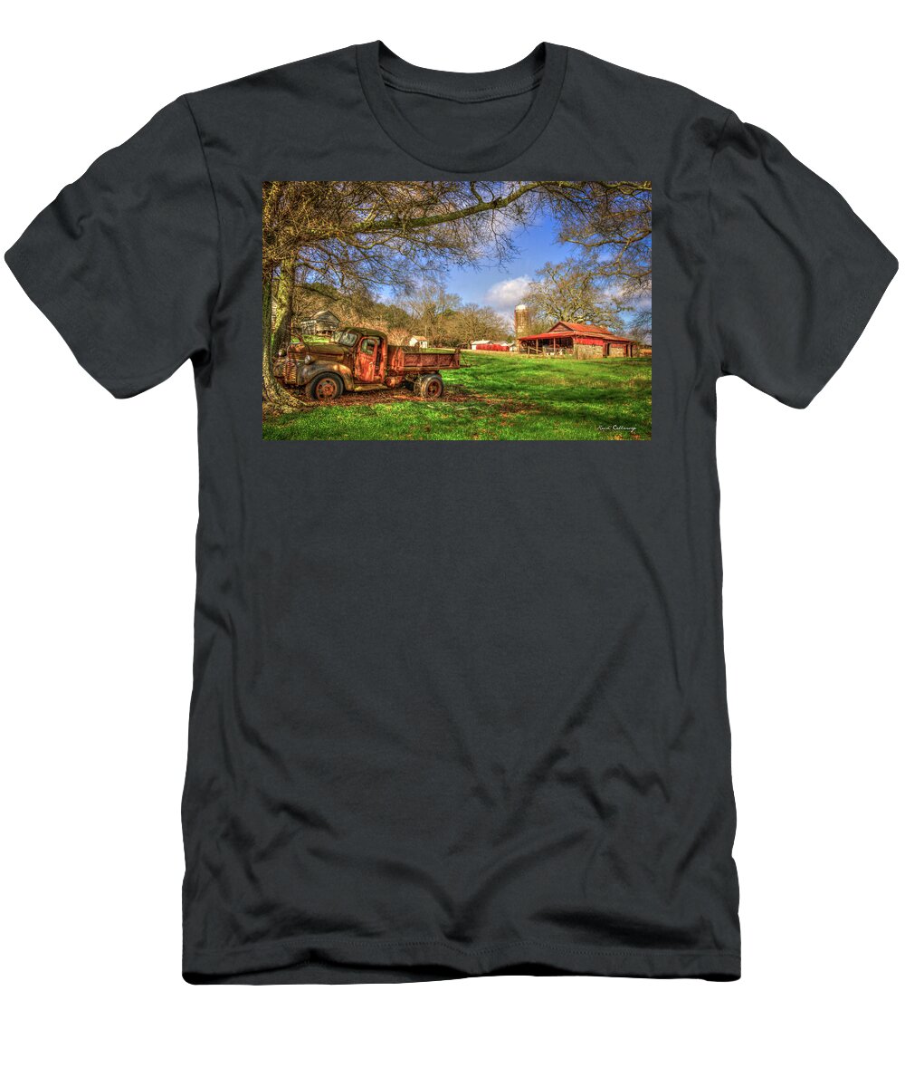 Reid Callaway Red Barn T-Shirt featuring the photograph In The Shade Georgia Farm Scene Art by Reid Callaway
