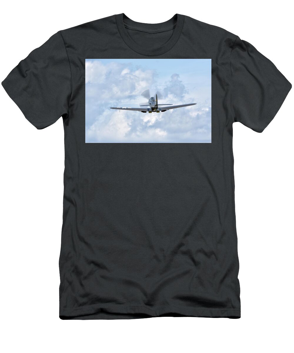 Buff T-Shirt featuring the photograph King Cobra Departing - 2017 Christopher Buff, www.Aviationbuff.c by Chris Buff
