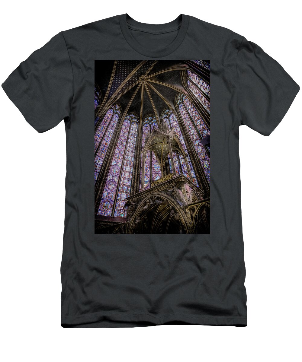 Paris T-Shirt featuring the photograph Paris, France - La-Sainte-Chapelle - Apse and Canopy by Mark Forte