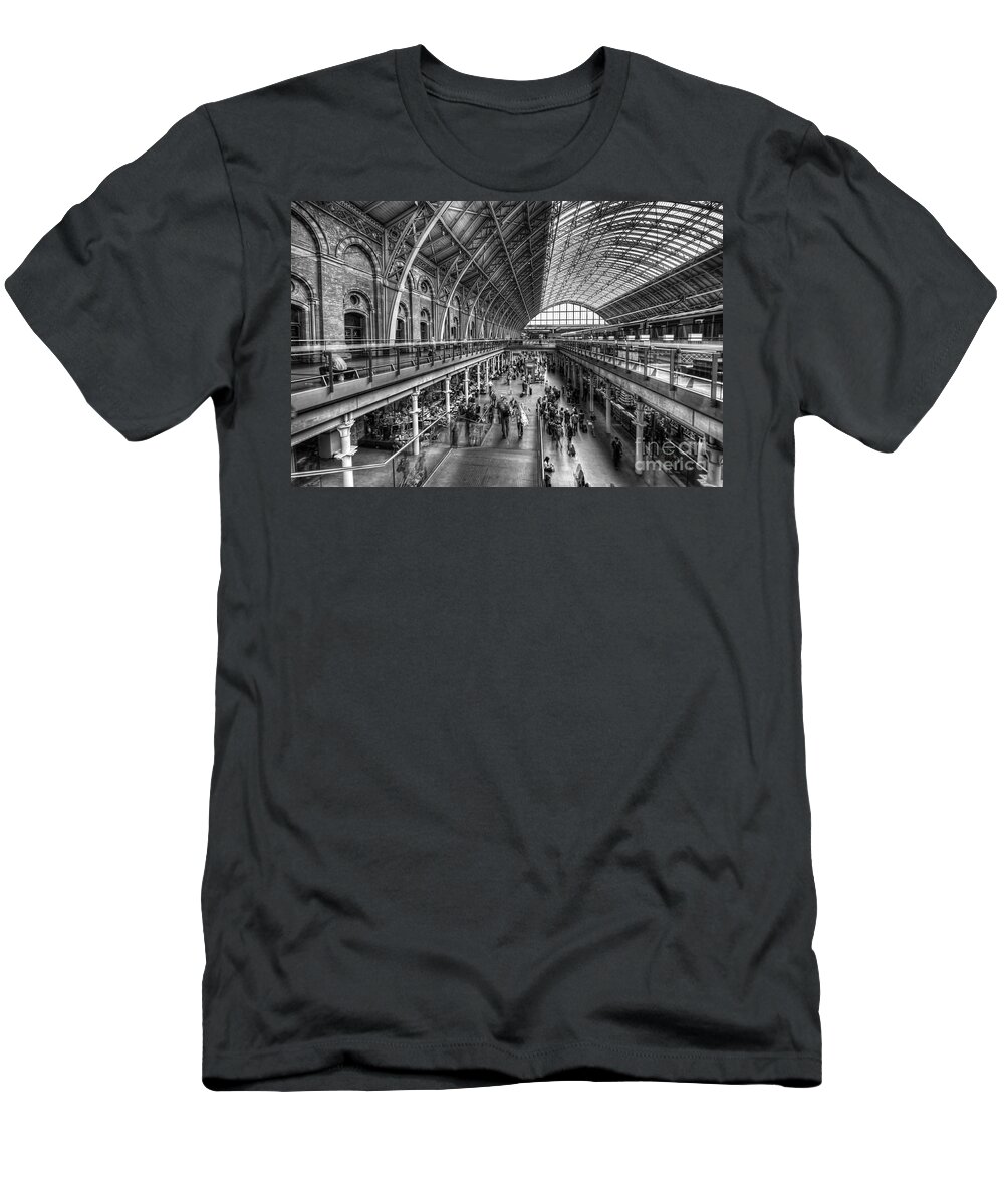 Art T-Shirt featuring the photograph London Train Station BW by Yhun Suarez