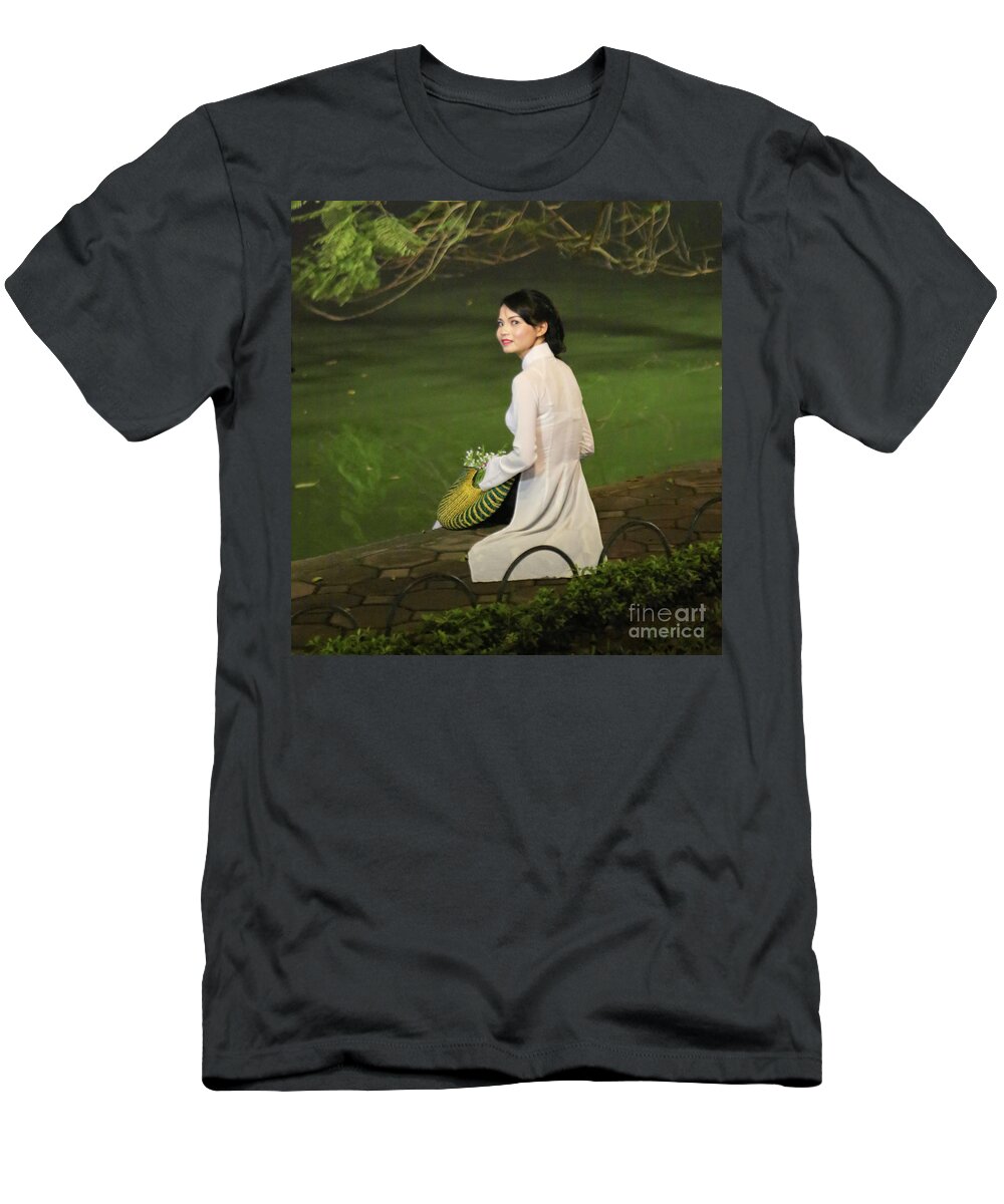 Hoan Kiem Lake T-Shirt featuring the photograph Lovely Vietnamese Woman by Chuck Kuhn