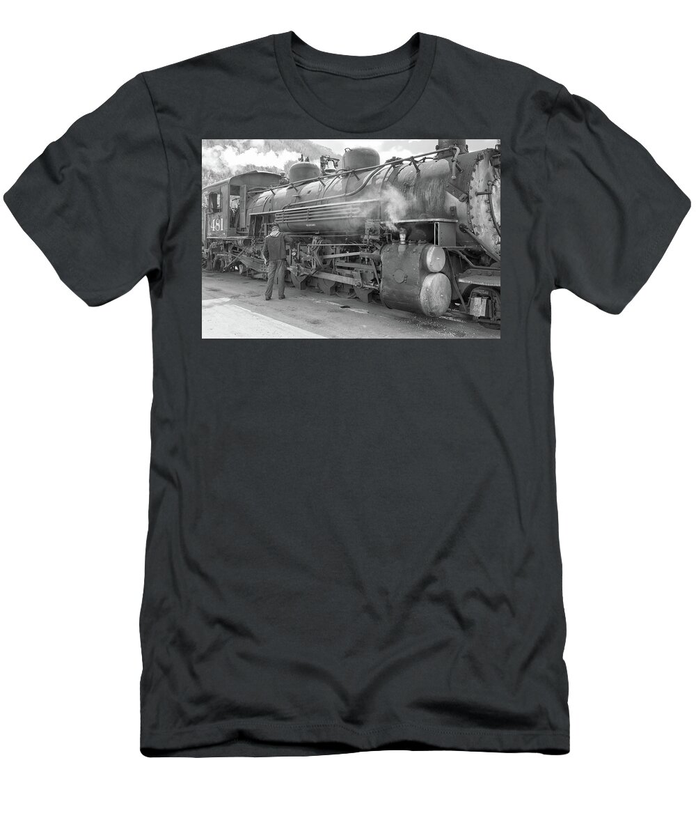 Dsngr T-Shirt featuring the photograph Lubing #481 #1 by Victor Culpepper