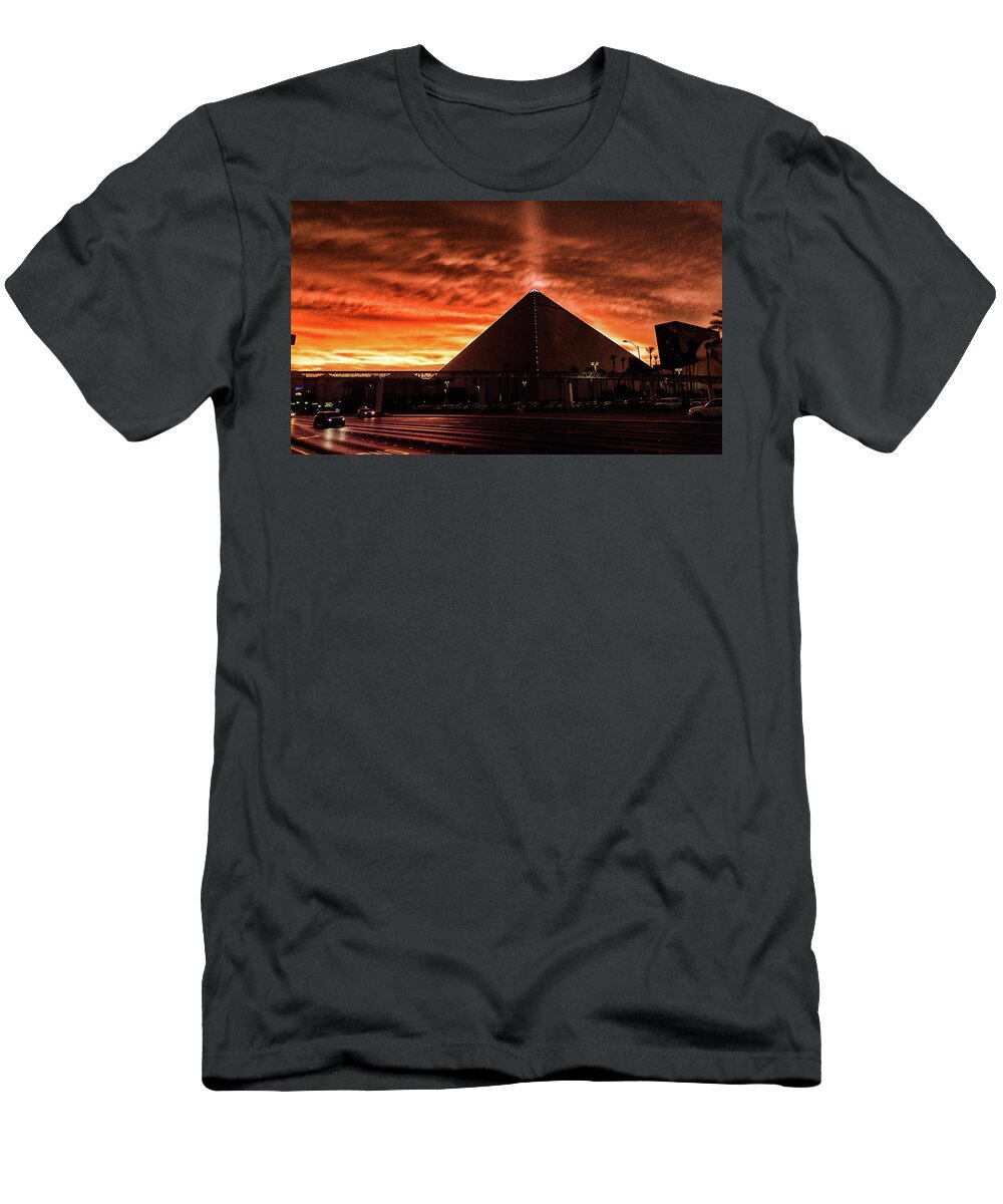  T-Shirt featuring the photograph Luxor Las Vegas by Michael W Rogers