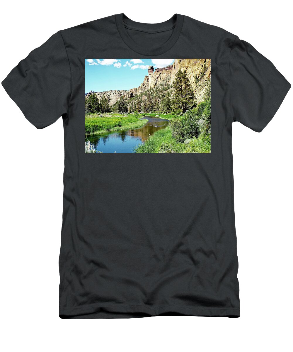United States T-Shirt featuring the digital art Monkey Face Rock - Smith Rock National Park by Joseph Hendrix