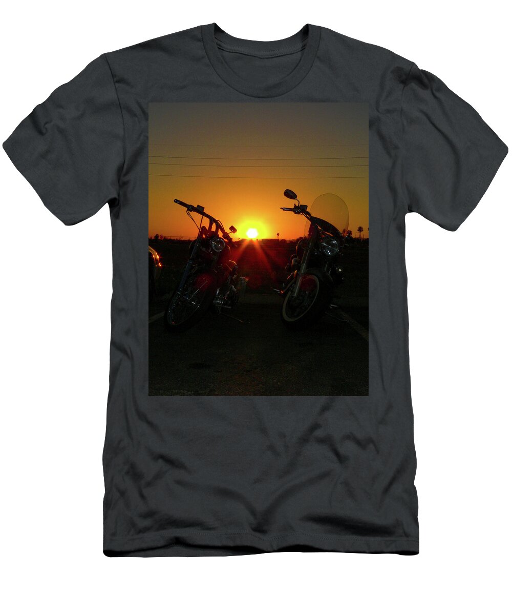 Orcinus Fotograffy T-Shirt featuring the photograph Motorcycle Sunset by Kimo Fernandez