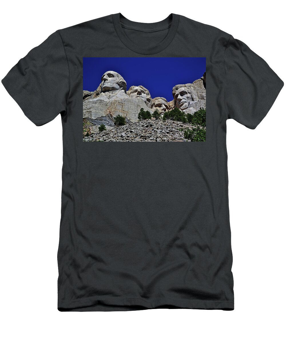 Mount Rushmore T-Shirt featuring the photograph Mount Rushmore 007 by George Bostian