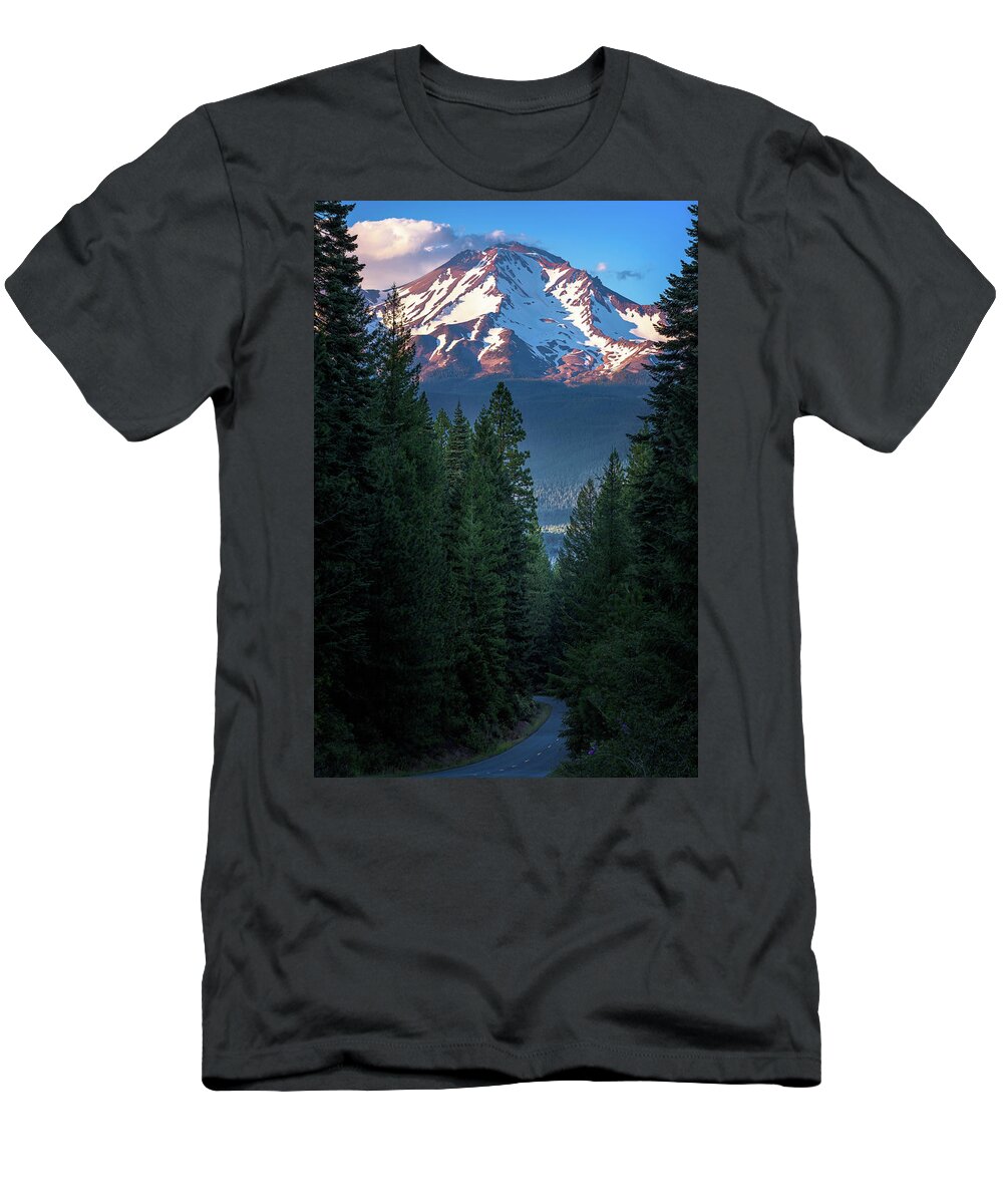 Af Zoom 24-70mm F/2.8g T-Shirt featuring the photograph Mount Shasta - a Roadside View by John Hight