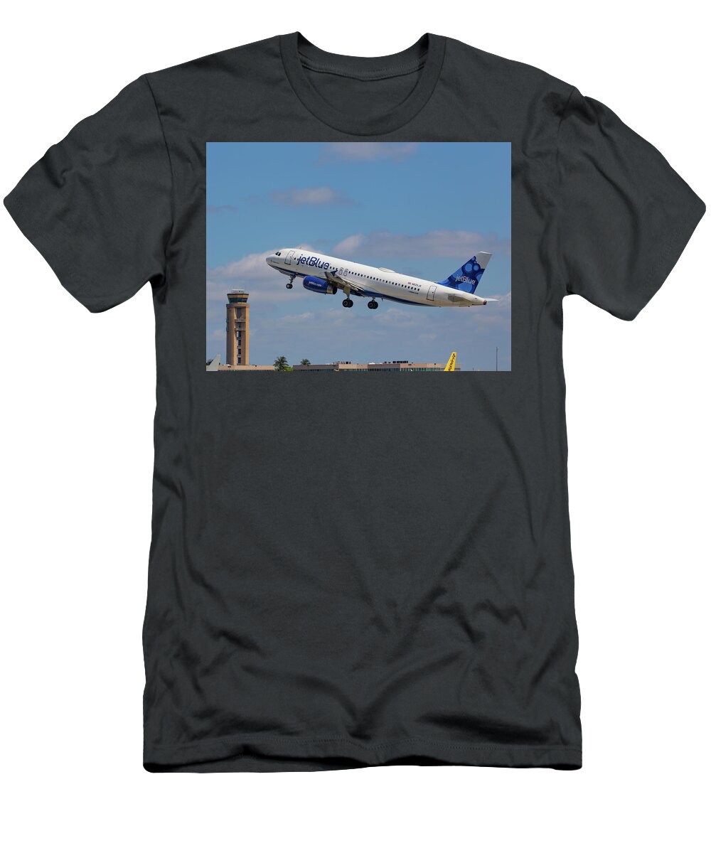 N625jb T-Shirt featuring the photograph N625JB Jetblue at FLL by Dart Humeston