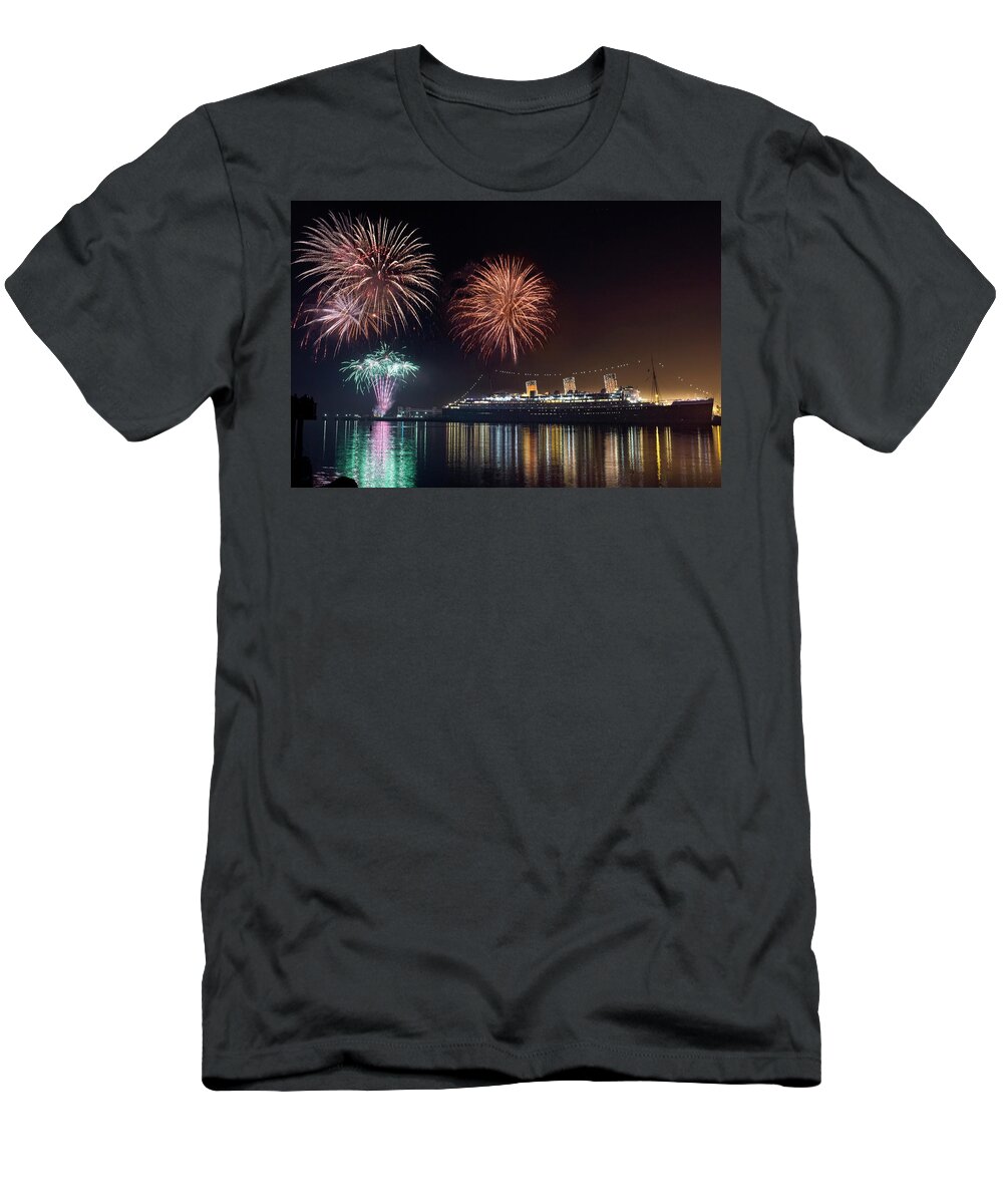 Rms Queenmary T-Shirt featuring the photograph New Years with The Queen Mary by Denise Dube