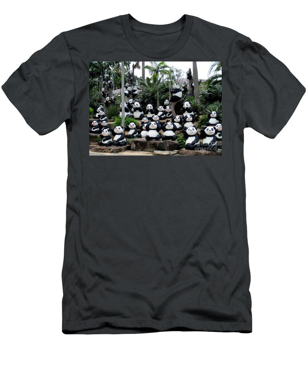 Nong Nooch Tropical Botanical Garden T-Shirt featuring the photograph Nong Nooch 16 by Randall Weidner