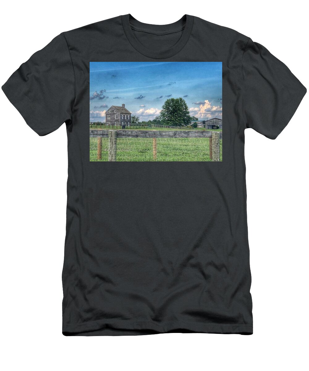 Farmhouse T-Shirt featuring the photograph Old Farmhouse by Sumoflam Photography