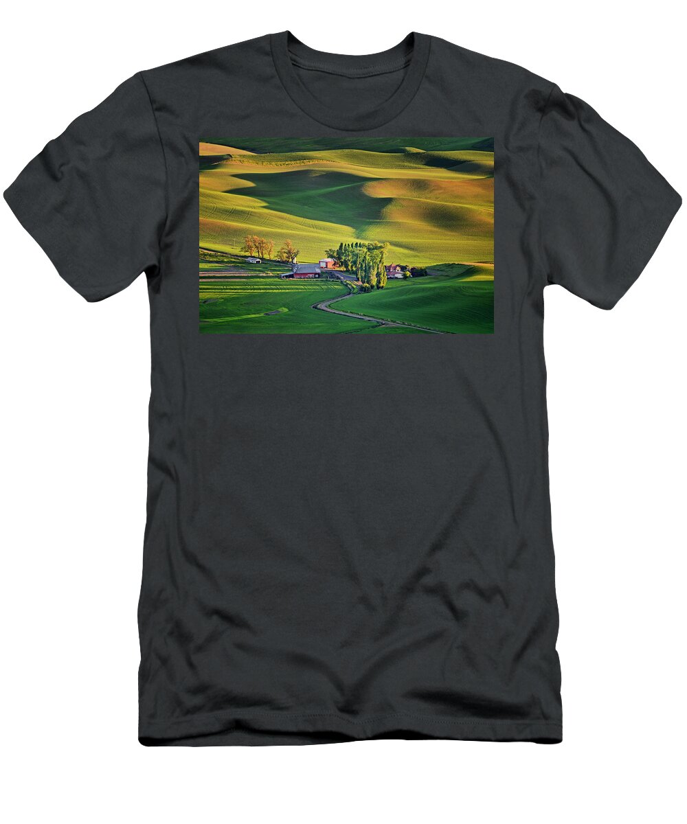 Palouse T-Shirt featuring the photograph Palouse - Washington - Farms - 7 by Nikolyn McDonald