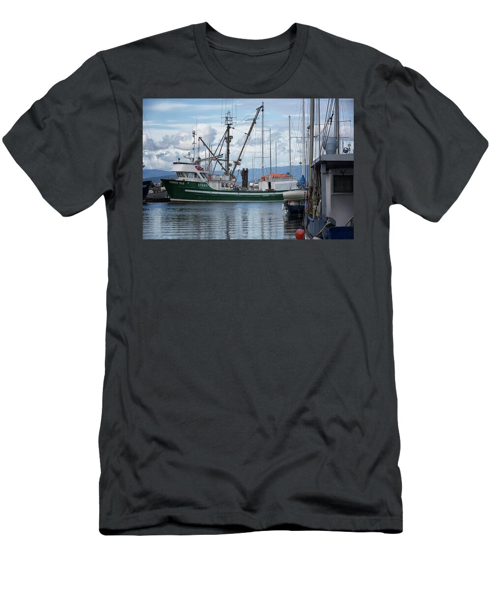 Seiner T-Shirt featuring the photograph Pender Isle At French Creek by Randy Hall