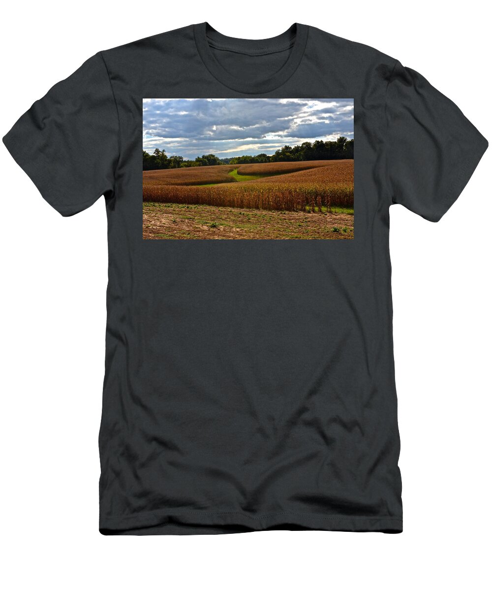 Amish T-Shirt featuring the photograph Pinwheel Cornfield by Tana Reiff