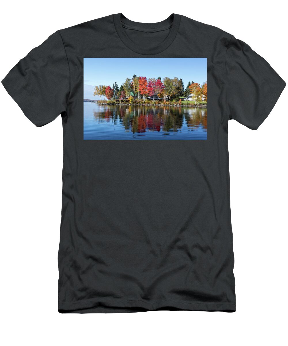 Foliage T-Shirt featuring the photograph Popping Colors by Darryl Hendricks