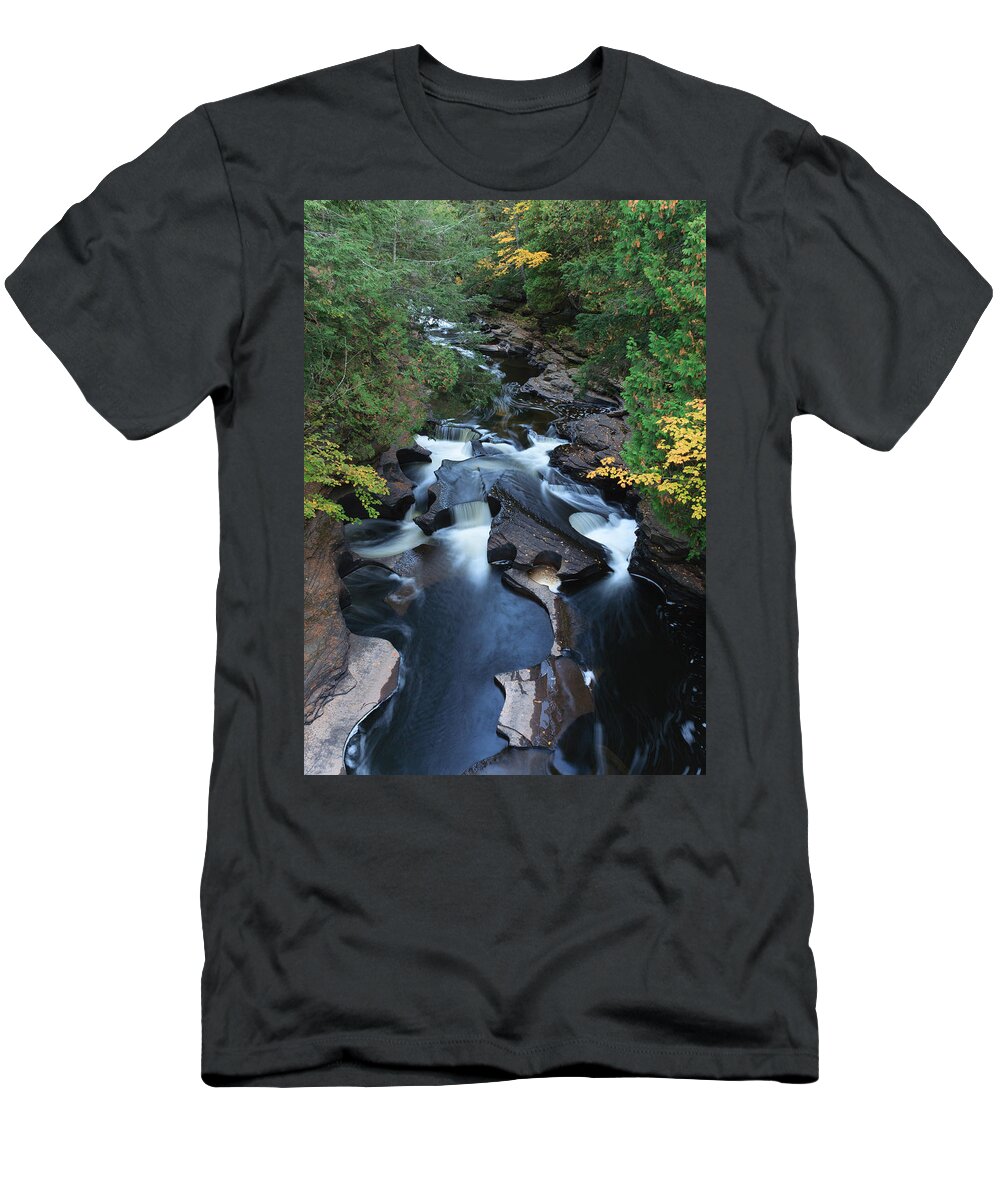 Porcupine Mountains And Upper Peninsula T-Shirt featuring the photograph Presque Isle River by Paul Schultz