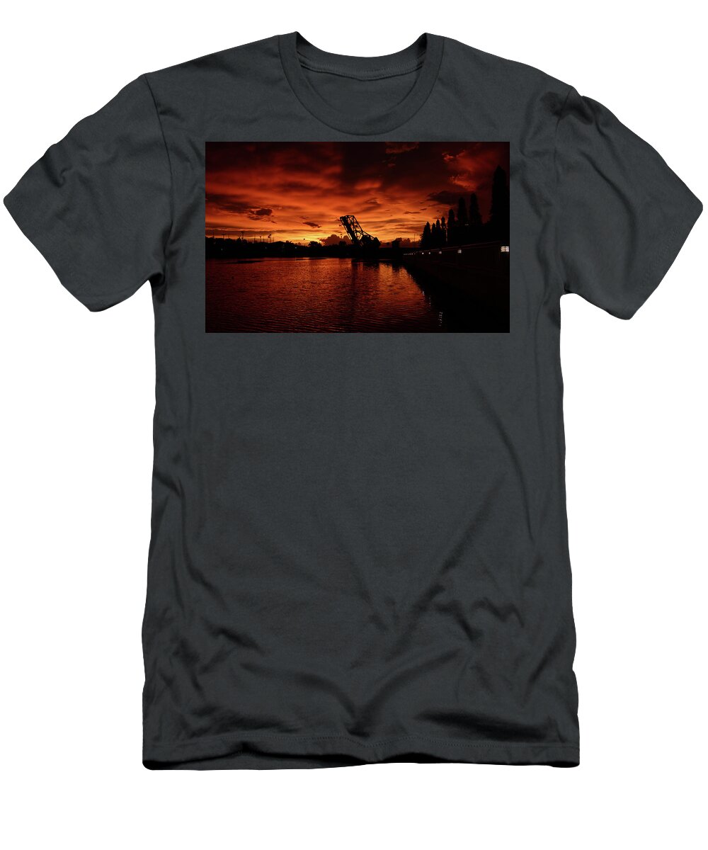 Hillsborough River Florida T-Shirt featuring the photograph Rare night on the Hillsborough by David Lee Thompson