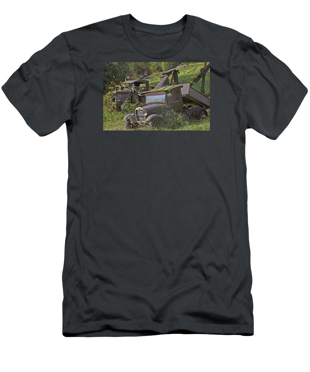 Rusty Classic Cars T-Shirt featuring the photograph Rusting Out by Elvira Butler