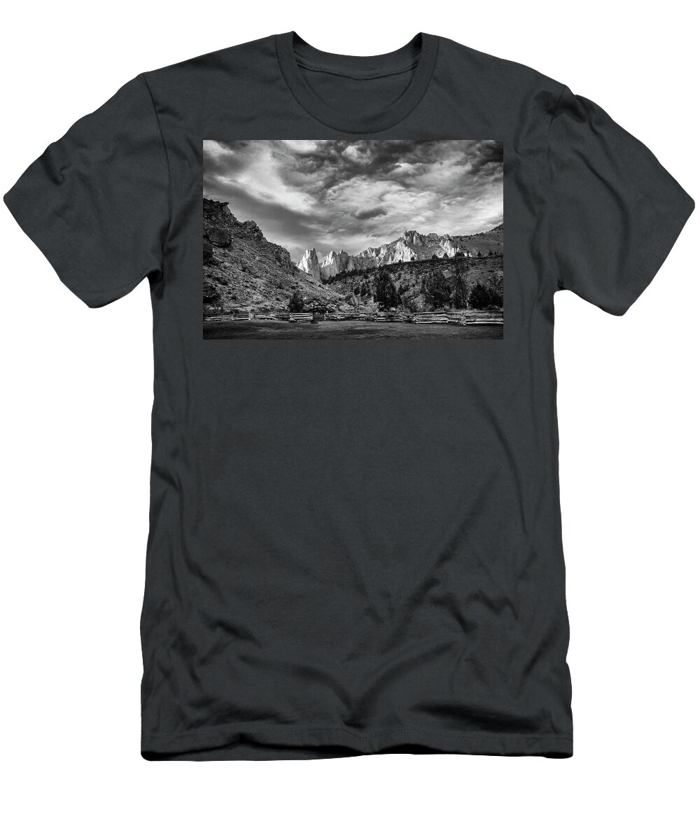 Black And White T-Shirt featuring the photograph Smith Rock BW by Steven Clark