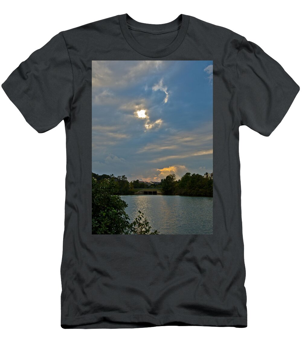 Herons T-Shirt featuring the photograph Storm on the Horizon by Kathi Isserman